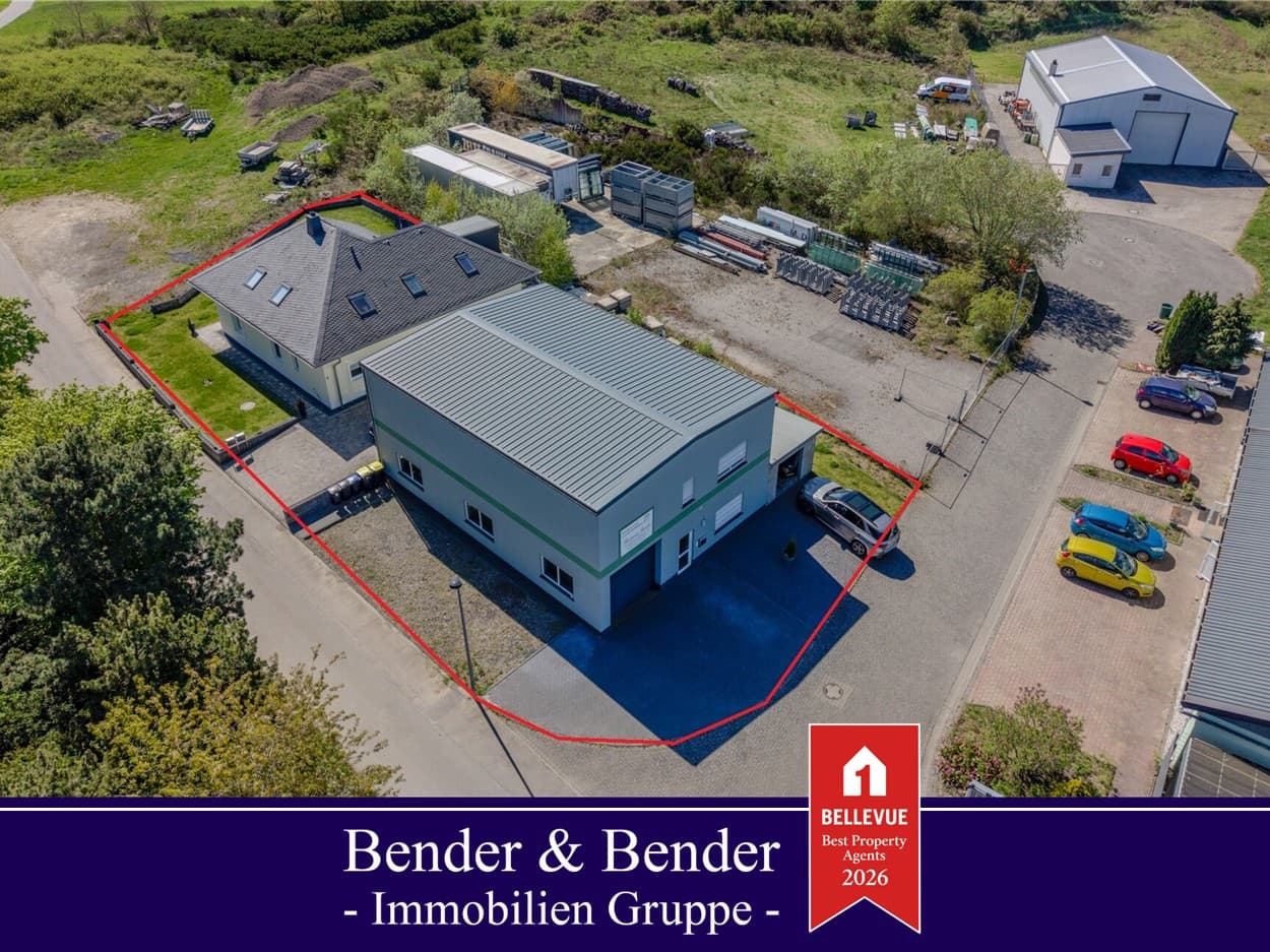 Neuwertiger Walmdachbungalow mit ELW (vermietet) &
sep. Gewerbehalle!