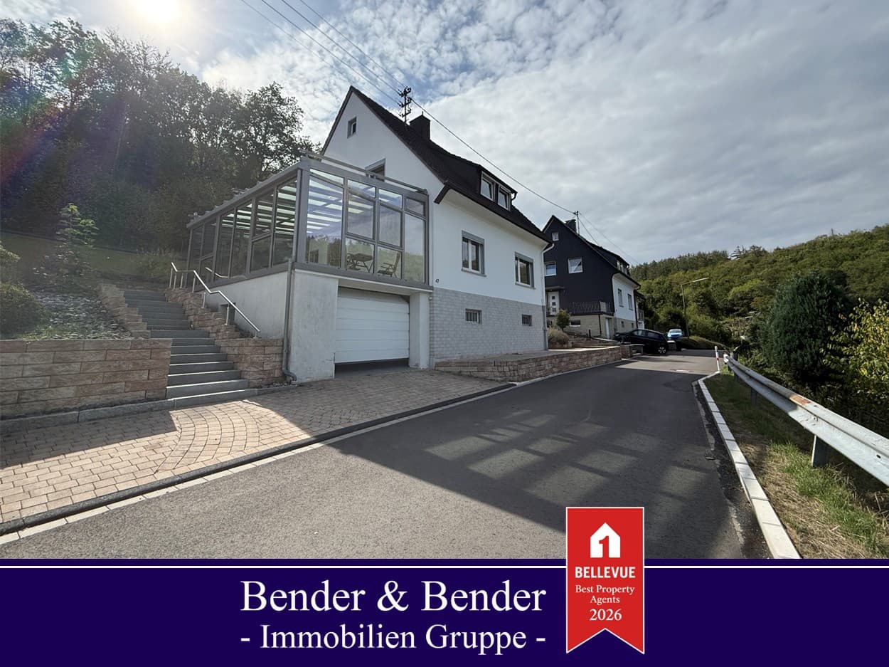 *RESERVIERT* Gepflegtes Einfamilienhaus mit modernem Wintergarten in Siegen / Eisern!