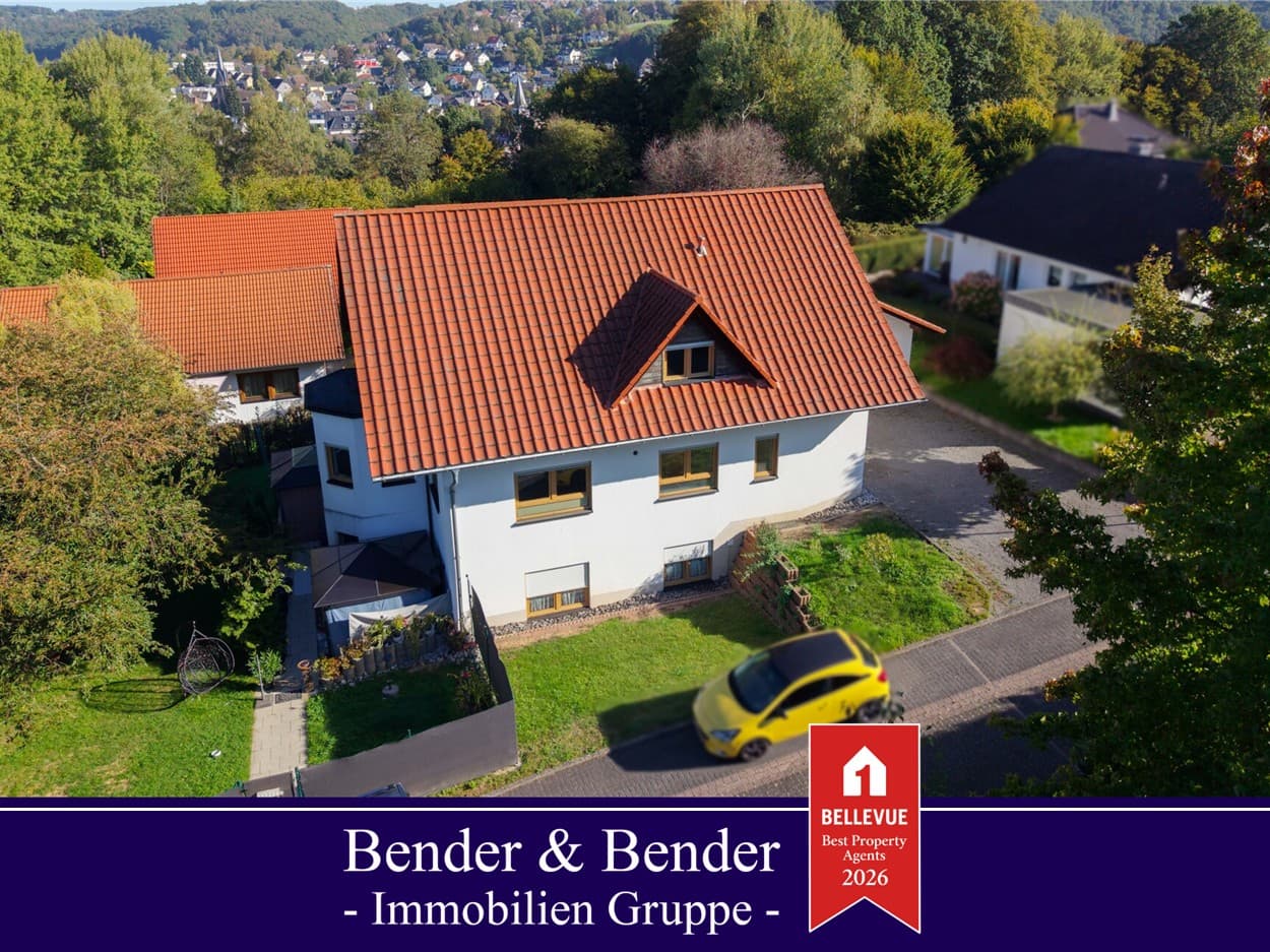 Gepflegtes Einfamilienhaus mit vermieteter ELW auf Erbpachtgrundstück in Randlage von Windeck-Rosbach!