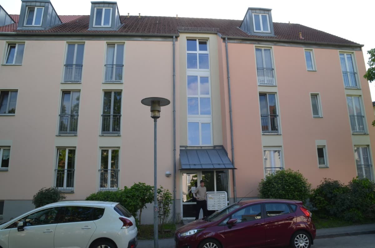 Mehrfamilienhaus mit Grundbuch je Wohnung in Velten zu verkaufen.