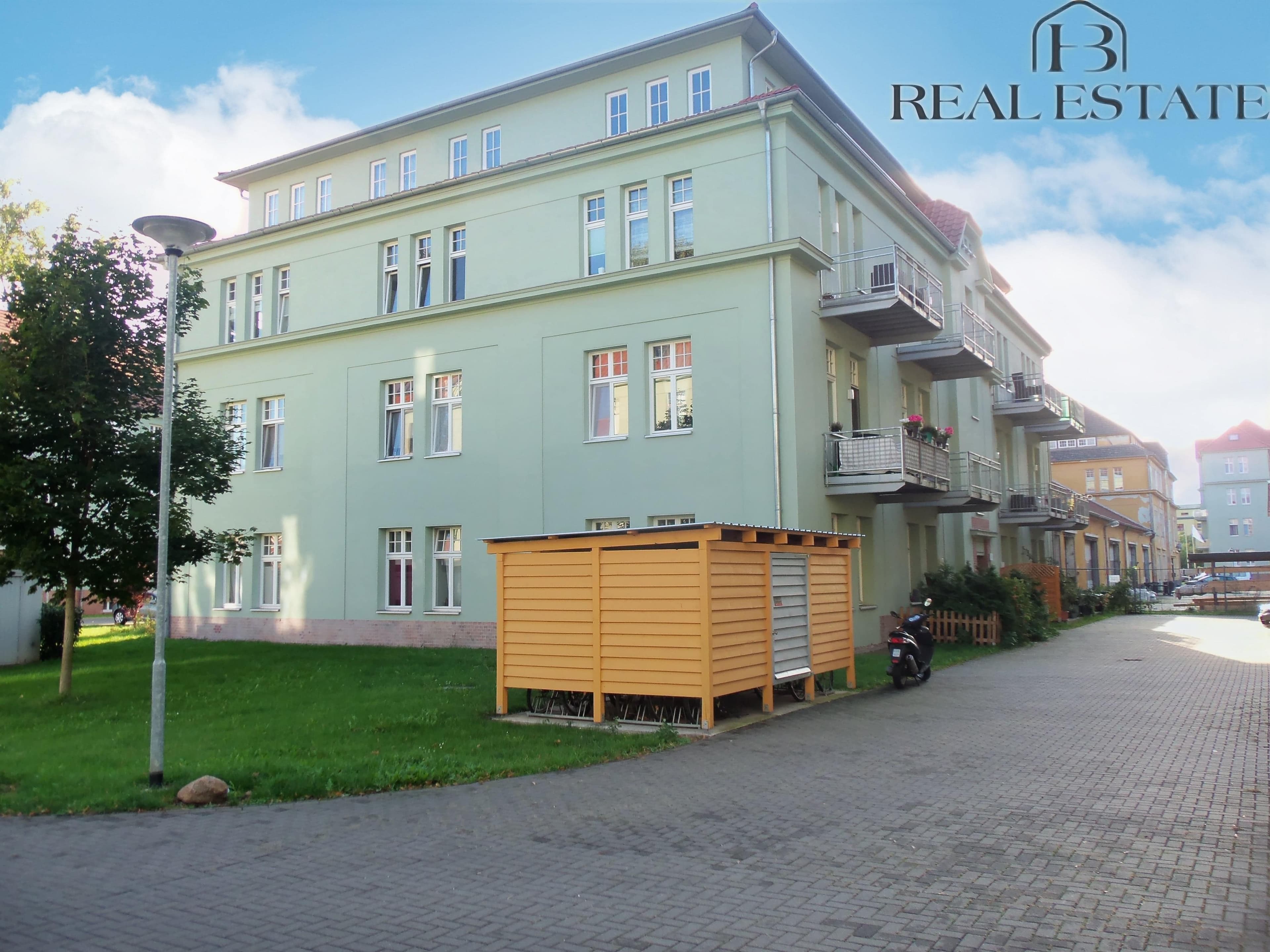 Attraktive Kapitalanlage: Vermietete 2-Zimmer-Wohnung mit Balkon und Stellplatz