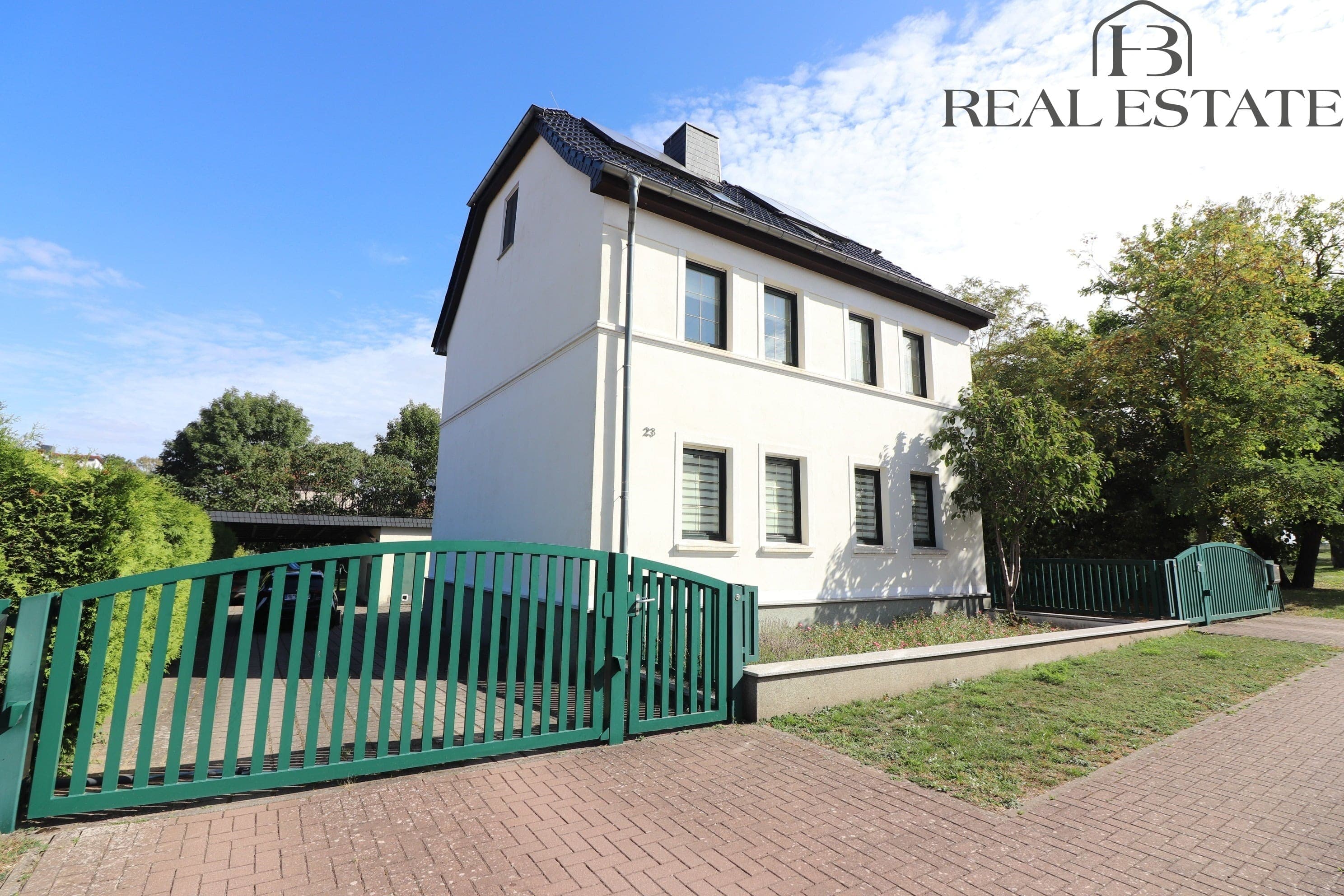 Charmantes Zweifamilienhaus mit vermieteter Einliegerwohnung