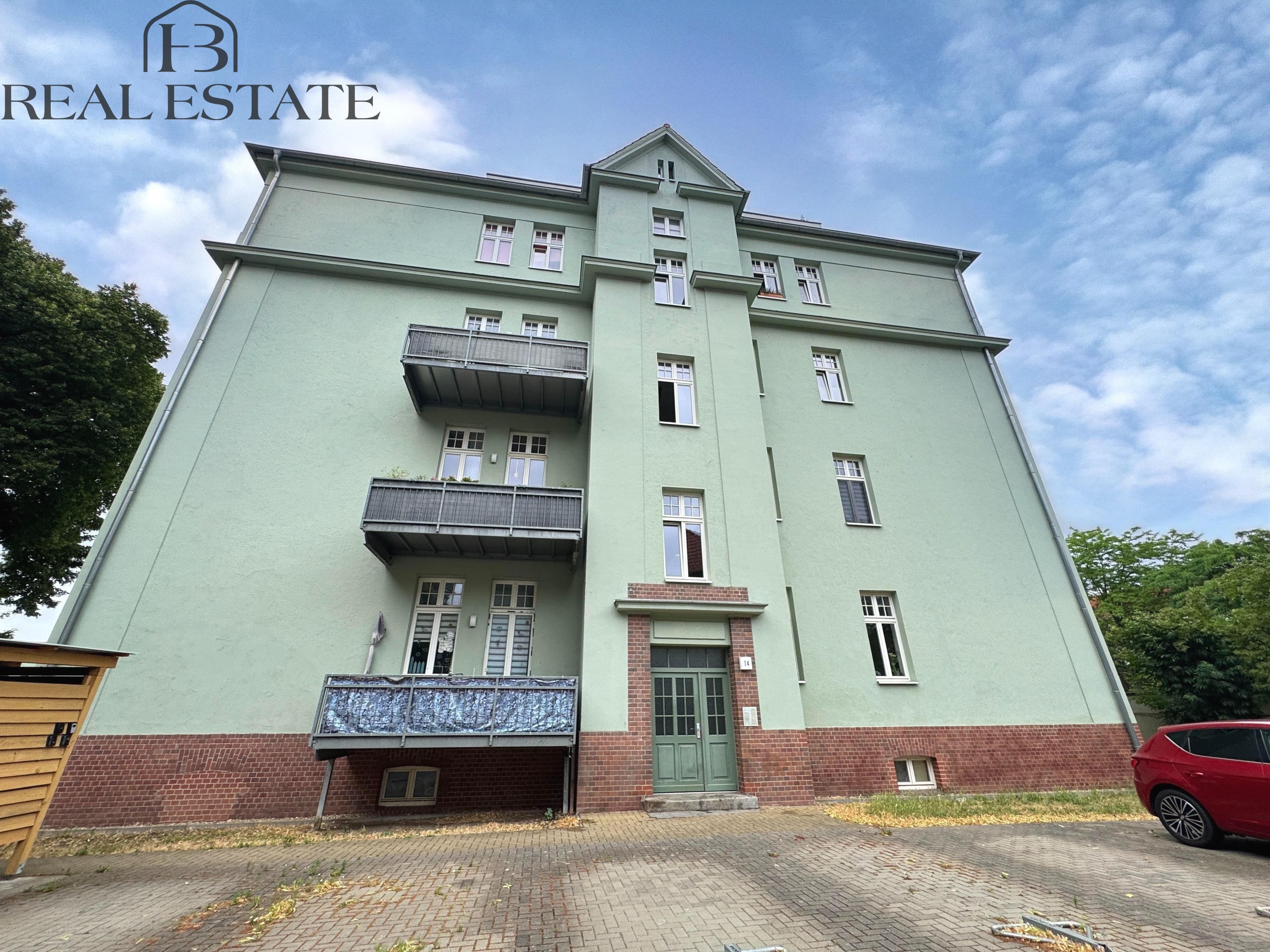 Großzügige 1-Raum-Singlewohnung mit Balkon und Stellplatz zur Kapitalanlage
