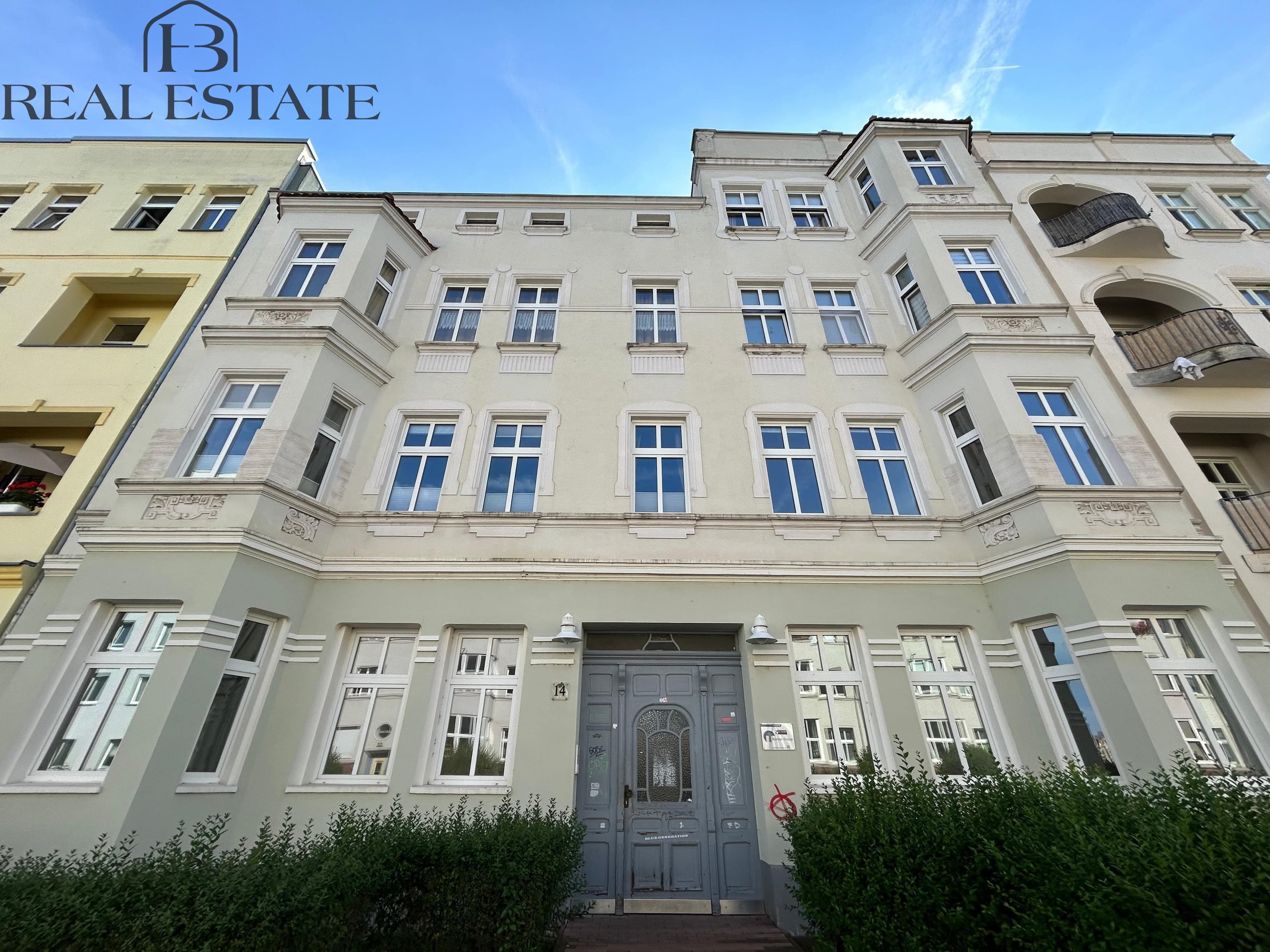 Stilvolle 4-Raum-Wohnung im Dachgeschoss mit Altbauflair