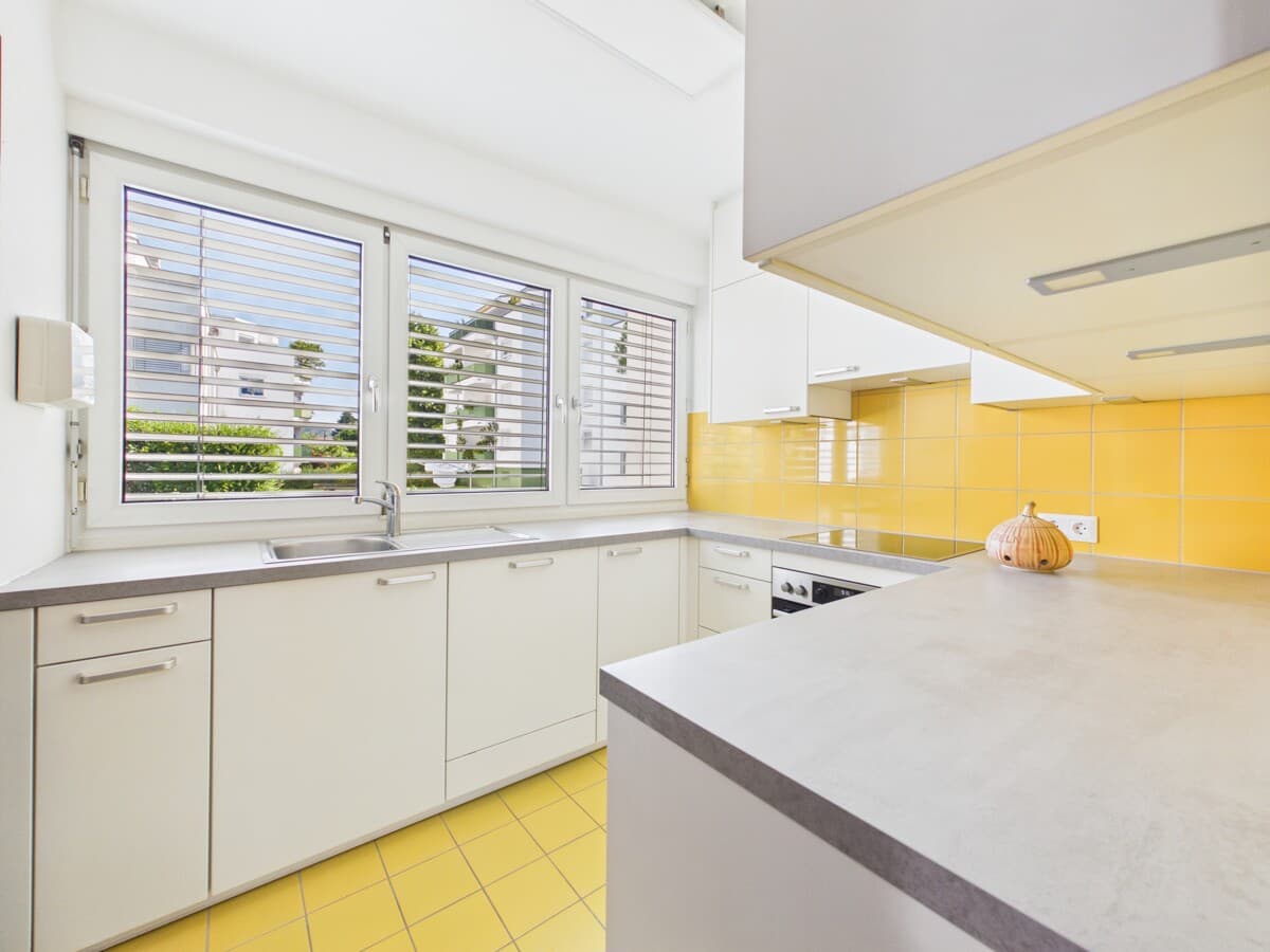 Stilvoller Wohnraum für die ganze Familie – 4-Zimmer-Erdgeschosswohnung mit Westterrasse & Tiefgarage in Waidmannsdorf