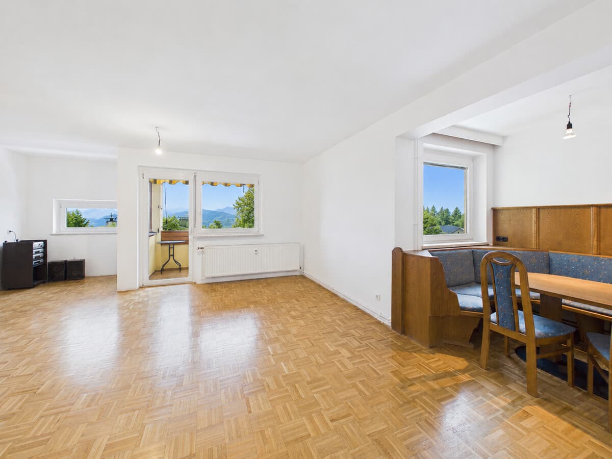 95 m² Wohntraum mit Loggia, Carport & Bergblick nahe Weißensee