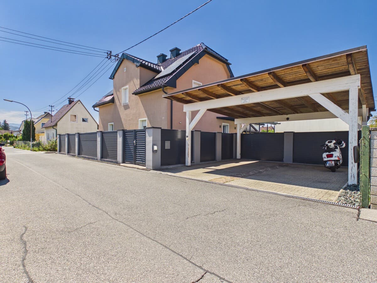 Wohnen. Genießen. Ankommen. – Stilvolles Familienhaus mit Pool, Privatsphäre & moderner Energietechnik