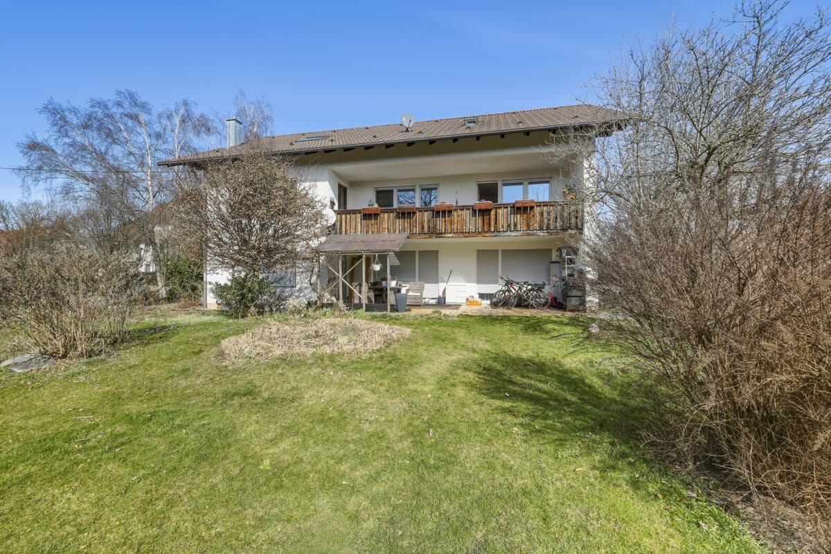 Gepflegtes Mehrfamilienhaus in Pürgen