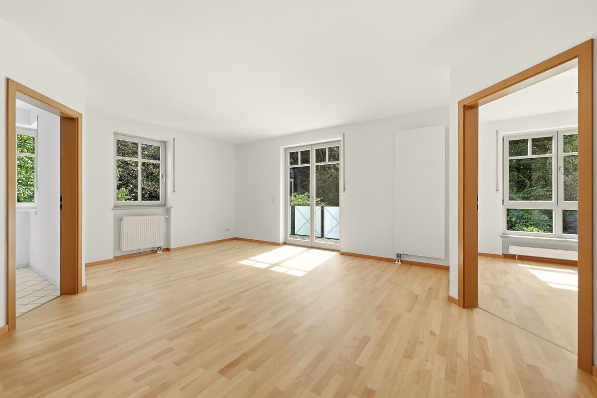 Perle im Münchner Westen - Attraktive 2,5-Zimmer-Wohnung mit zwei Balkonen