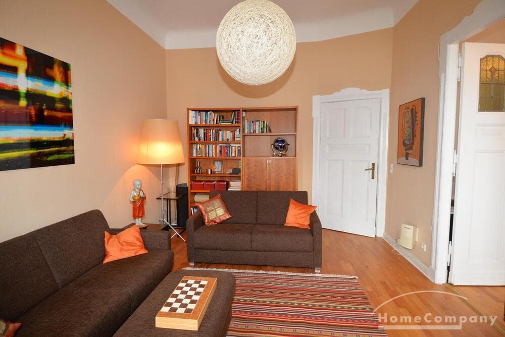 Helle 3-Zimmer- Wohnung in der obersten Etage in Berlin Wilmersdorf, möbliert