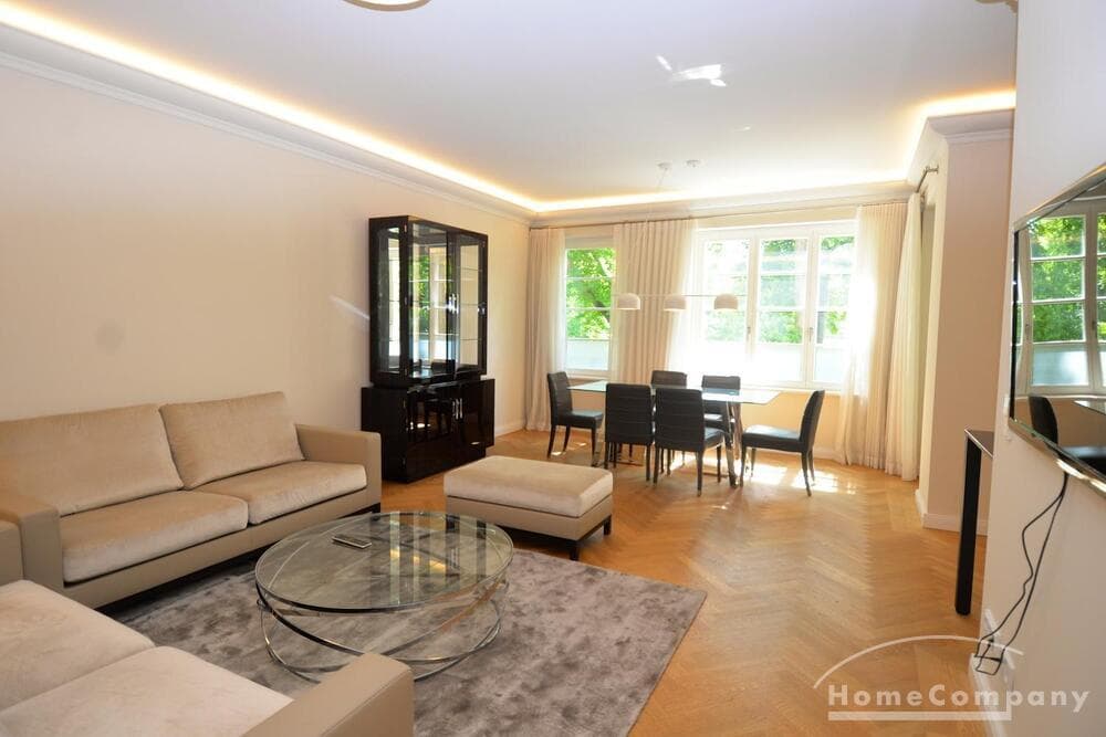 Erstbezug -Luxuswohnung nähe
Ku´Damm mit Tiefgarage