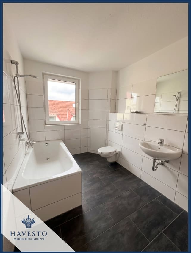 Lichtdurchflutete 2-Zimmer-Wohnung auf 64,80 m² mit Einbauküche und Balkon