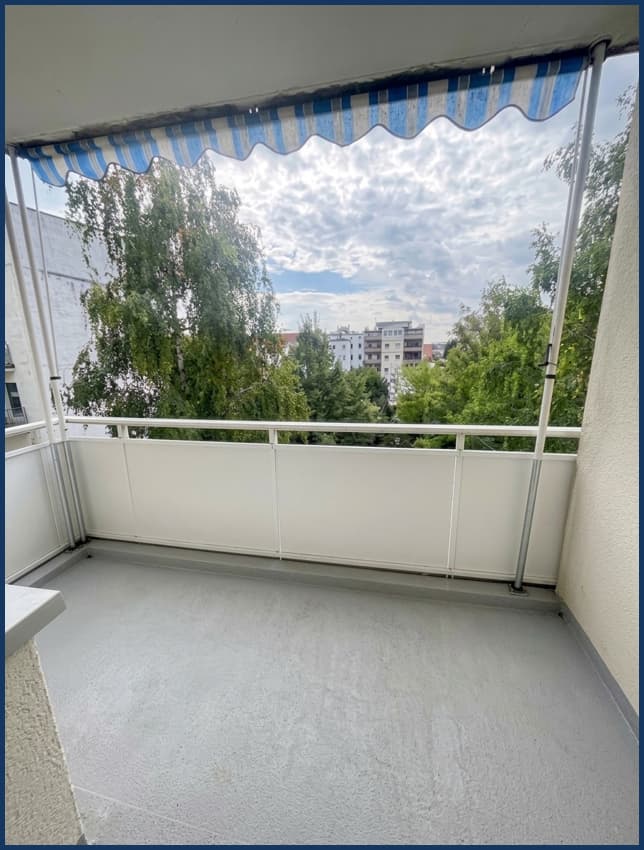 Lichtdurchflutete 2-Zimmer-Wohnung mit moderner Einbauküche und sonnigen Balkon - WG geeignet!