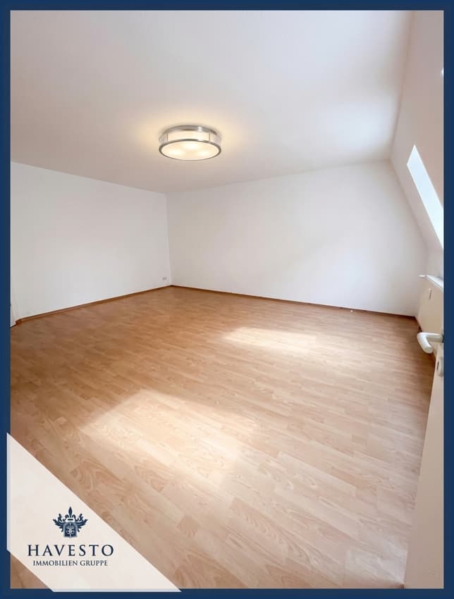 2-Zimmer-DG-Wohnung, 56,1 m², hell, Abstellkammer, EBK nach Absprache optional