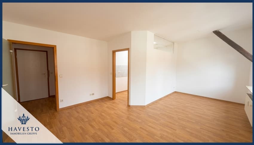Gepflegte 2-Zimmer-Dachgeschosswohnung mit 61,65 m², separater Küche und Tageslichtbad!