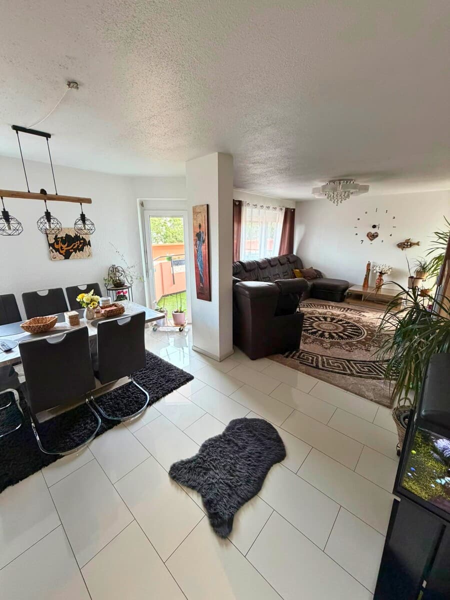 **Hochwertige 3-Zimmer-Wohnung mit eigenem Carport, Aufzug & traumhaftem Blick über Worms**