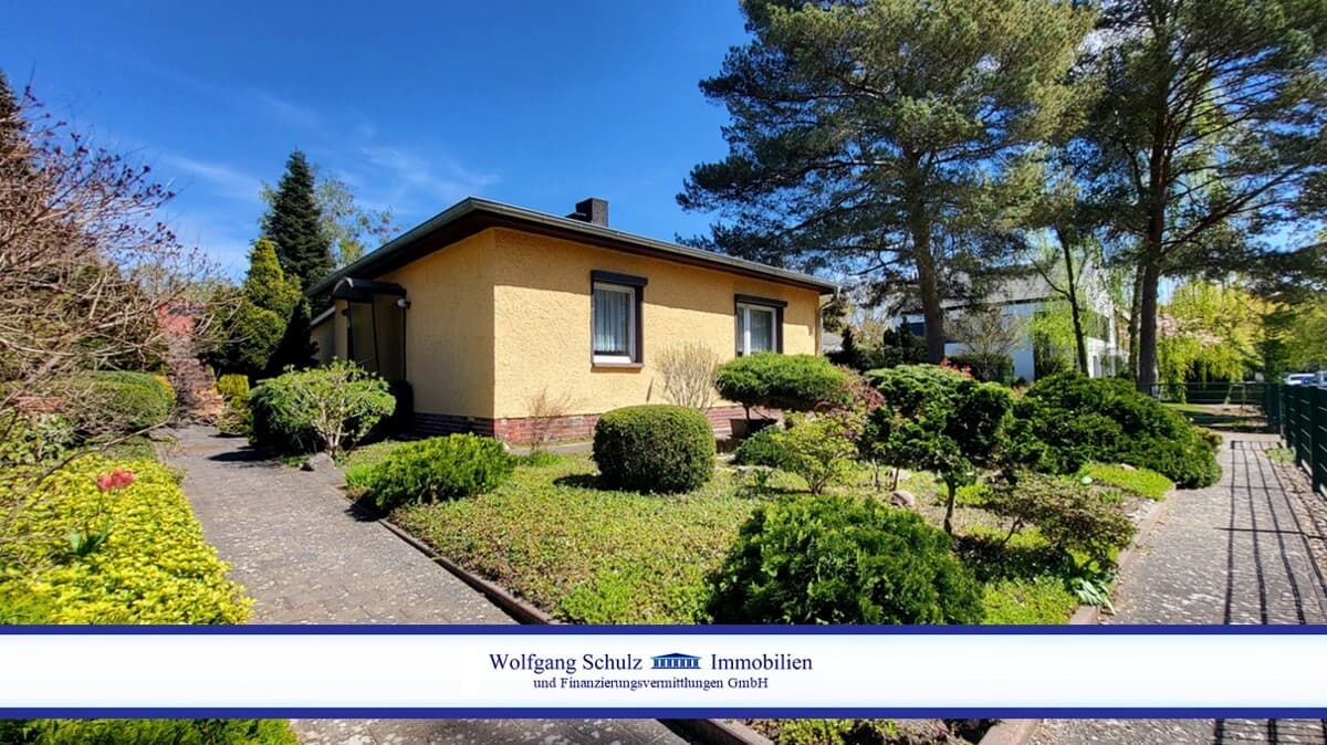Viel Platz und Potenzial: Bungalow auf großem Grundstück in Kleinmachnow