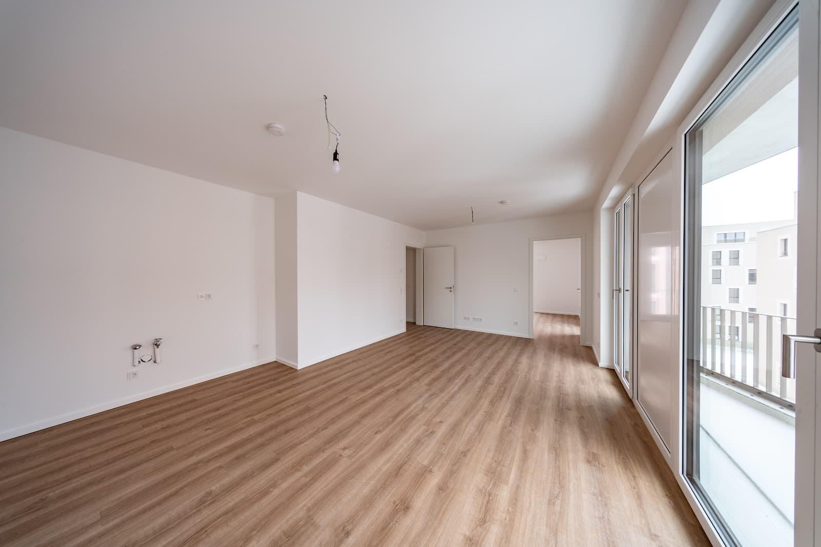 Neubau mit Fußbodenheizung im Erstbezug / WBS 220