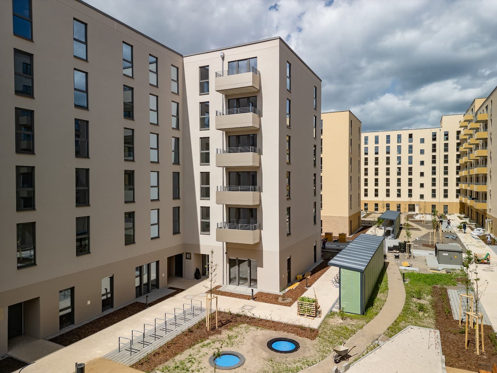 Geräumiger Neubau im Neuen Gartenfeld