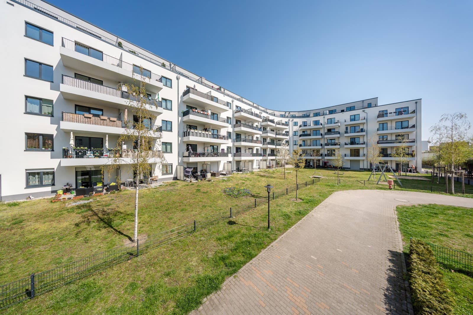 Wohnen mit traumhafter Terrasse im Lette-Kiez