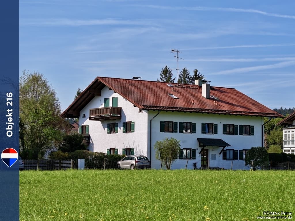 Ihr Rückzugsort in Prien am Chiemsee – geräumige 2-Zimmer-Wohnung in kleiner Wohnanlage.