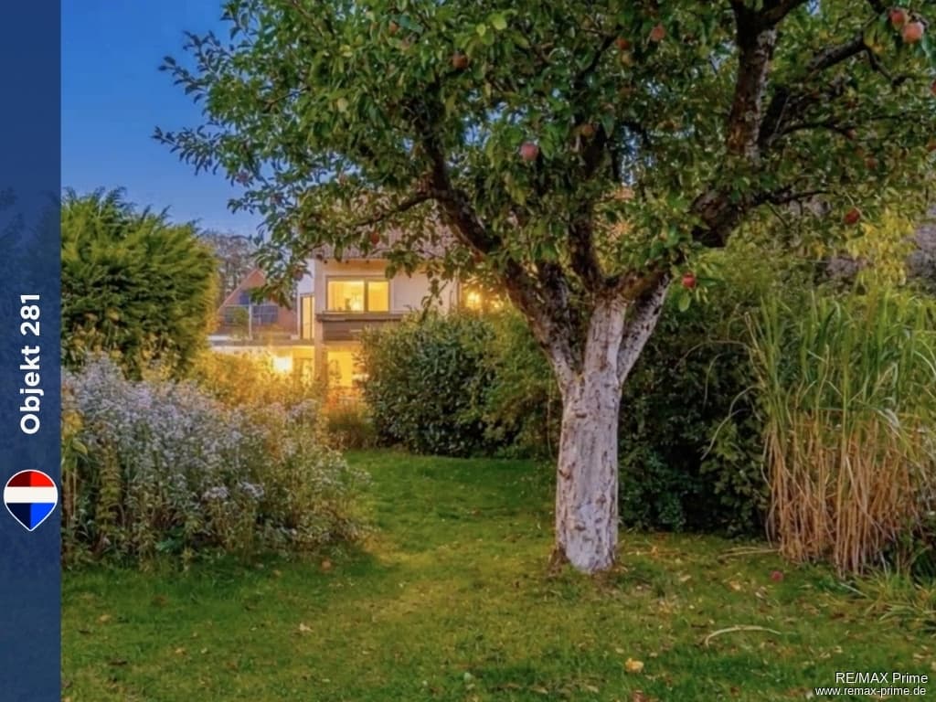Familienfreundliches Reiheneckhaus mit großem Garten und ca. 160 m² Wohnfläche