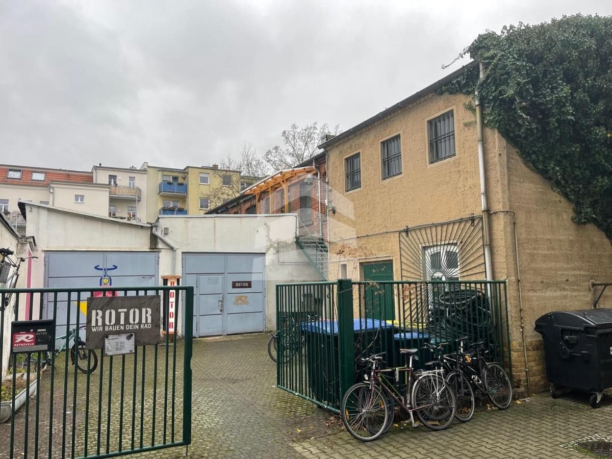 BUERO.Fläche mit ca. 127,08 m² als Atelier oder Großraumbüro in Altlindenau
