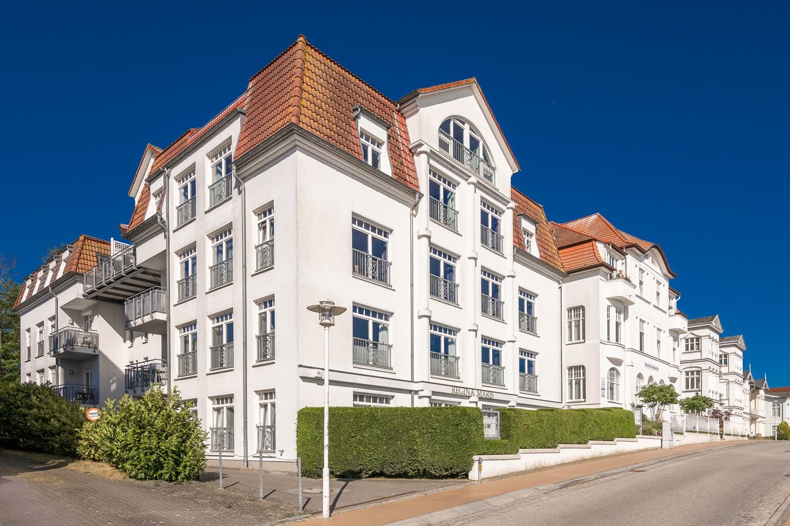 Zweite Reihe. Erste Wahl. 77 m² fast am Strand.