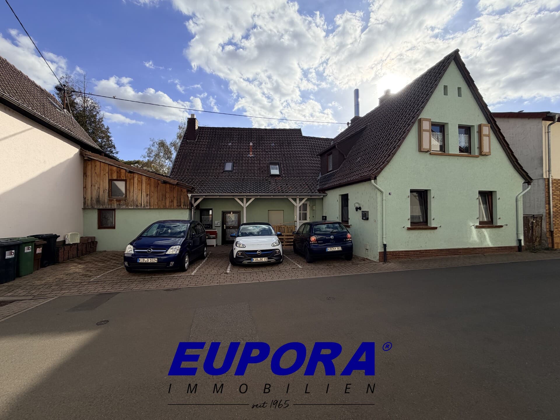 EUPORA® Immobilien: 3 Familienwohnhaus mit Garten in Albisheim.