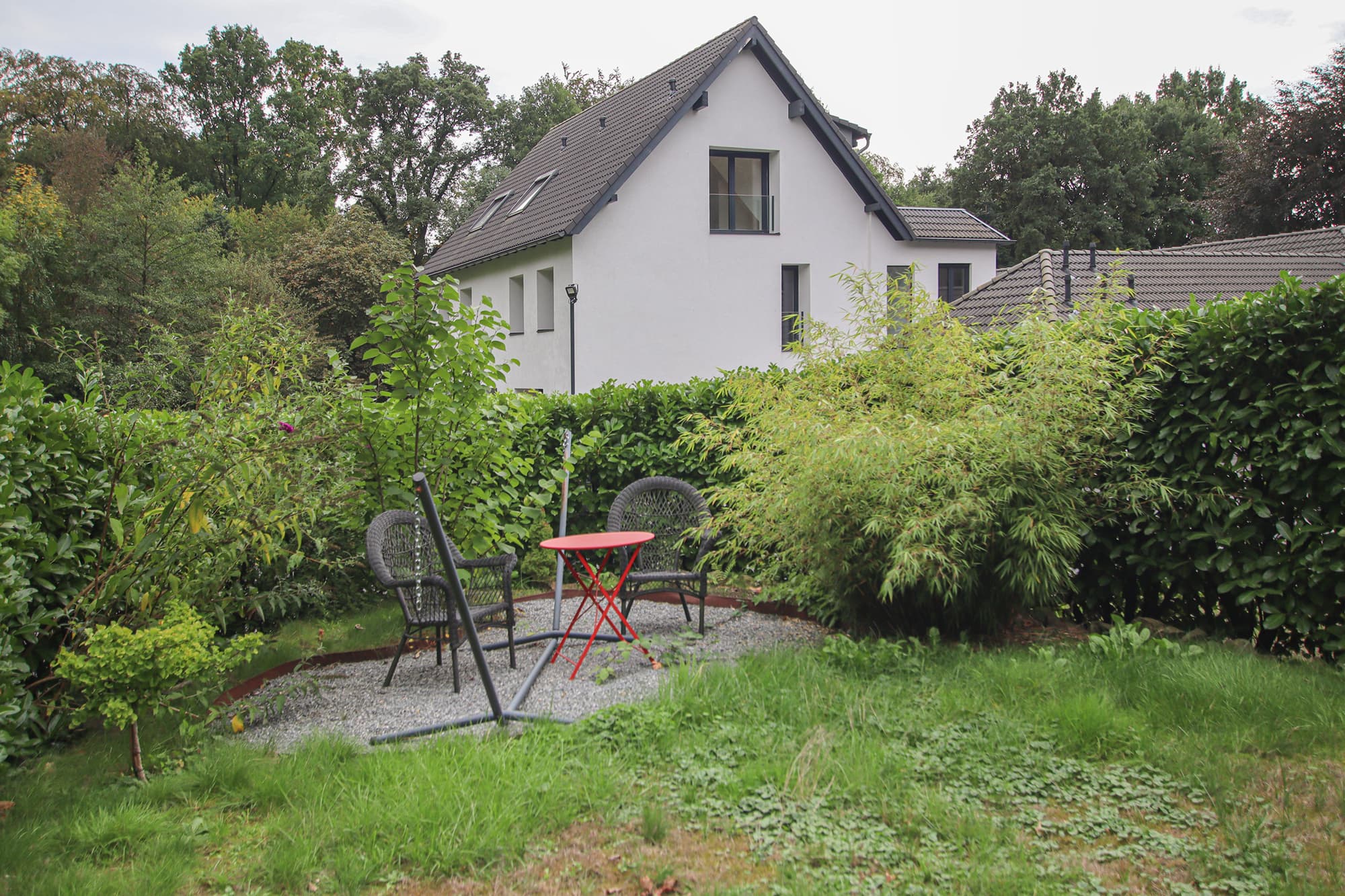 Moderne Gartenwohnung "Haus im Haus"