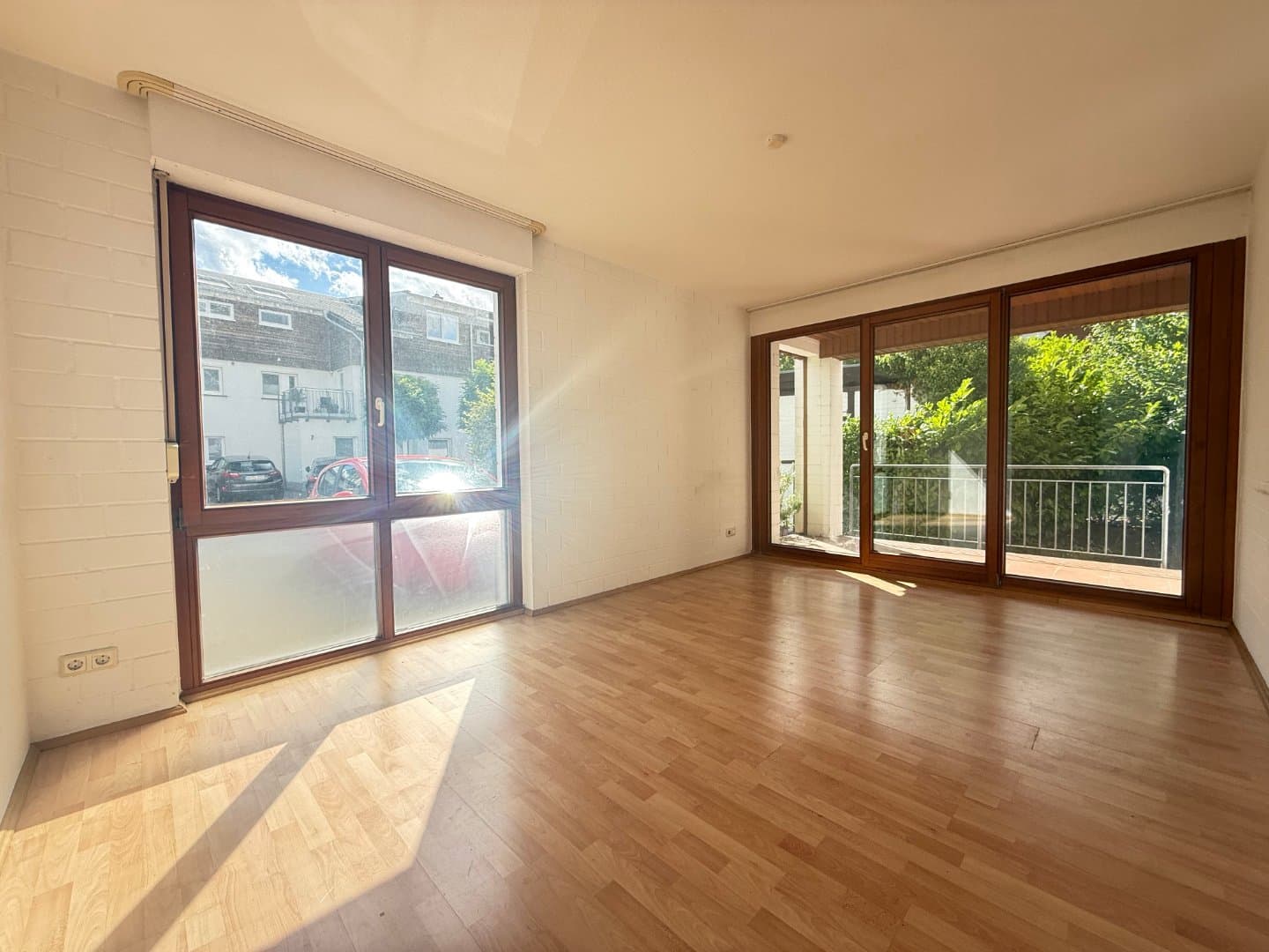 Sankt Augustin-Hangelar: Single-Wohnung in zentralster Lage