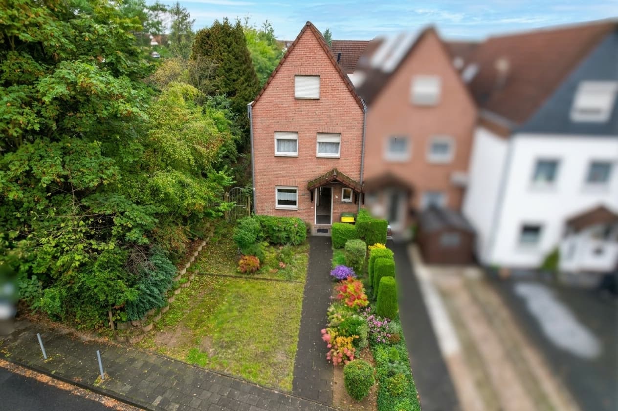 Sankt Augustin-Niederpleis: Familienfreundliches Reihenendhaus - Heller Wohnbereich & Garten
