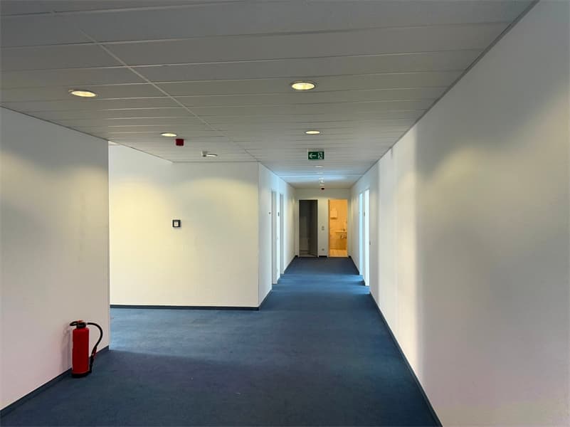 Bürofläche in der Alten Jakobstr. zu mieten