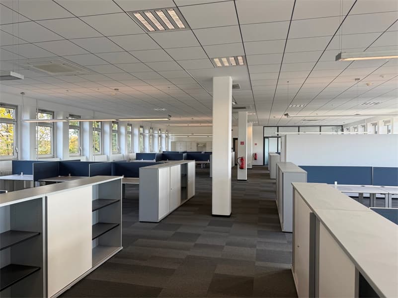 Großraum Büro mit guter Verkehranbindung zu mieten
