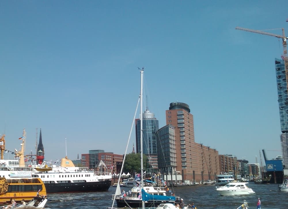 KLAUS MEYER IMMOBILIEN PROVISIONSFREI - Drumherum ist Hamburg. Mittendrin sind Sie!
