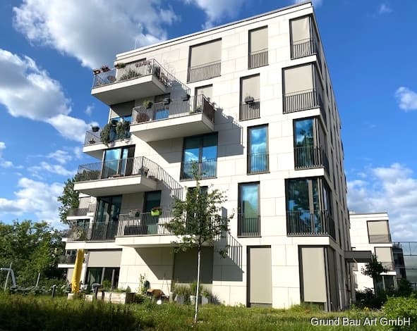 Tolle Wohnung in modernem Ensemble direkt an der Spree