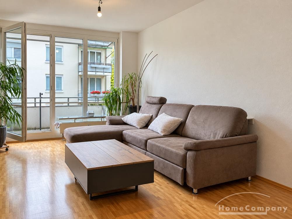 Voll möblierte 3,5-Zimmer-Wohnung mit Balkon in Erding