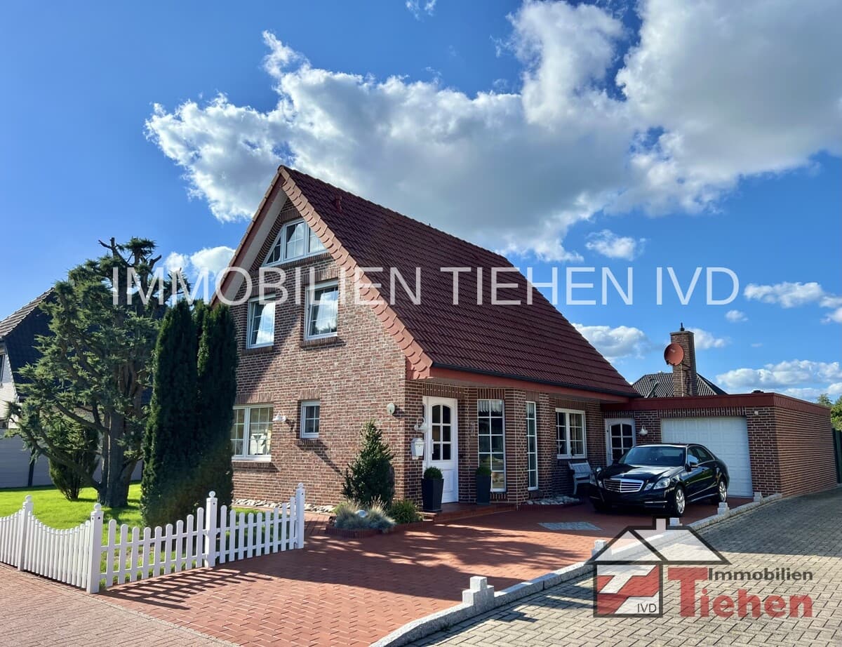 Gepflegtes Einfamilienhaus mit Gartenidylle und moderner Haustechnik
PROVISIONSFREI!