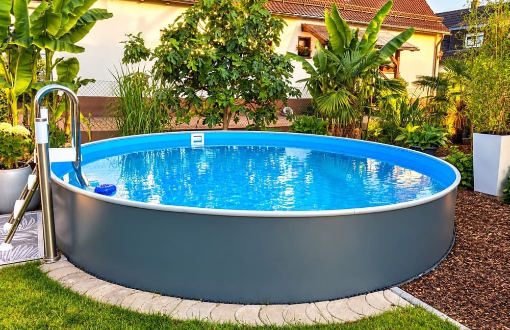 KERNSANIERTES FAMILIENHAUS MIT POOL, EBK, KAMIN, 2 BÄDERN, DOPPELGARAGE...