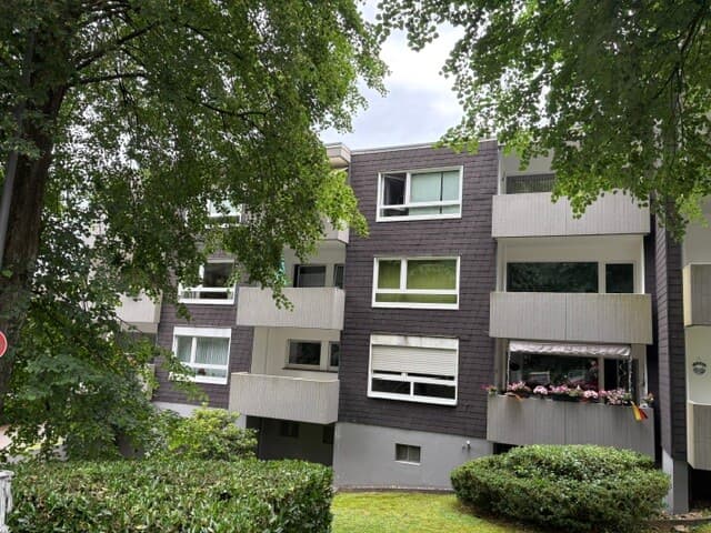IN VORBEREITUNG: Kapitalanlage oder Eigennutzung- ETW mit Balkon in RS- Lüttringhausen