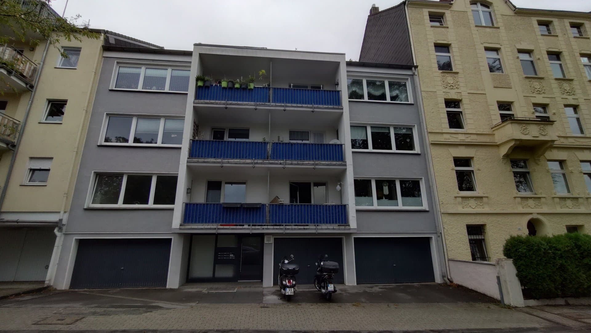 IN VORBEREITUNG-3-Zi.-Wohnung mit Loggia und herrlichem Ausblick nahe Hardt!