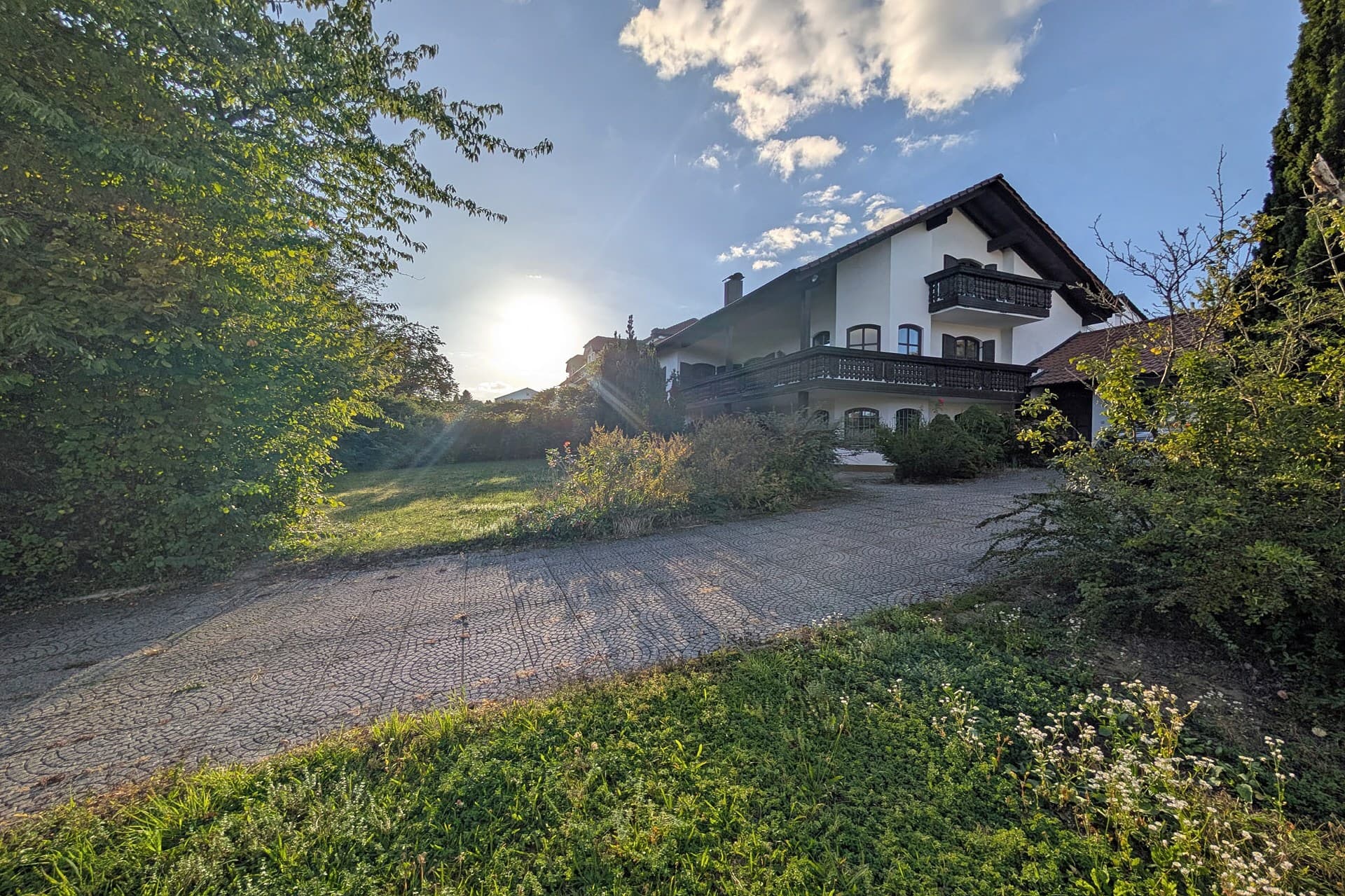 AIGNER - Repräsentatives Einfamilienhaus auf großem Grundstück in Pfaffenhofen