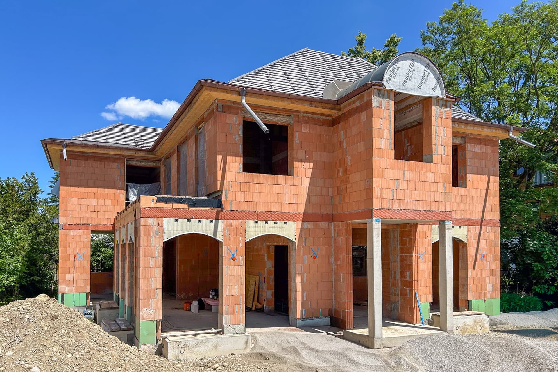 AIGNER - Exklusive Rohbau-Villa mit viel Raum für individuelle Wohnideen