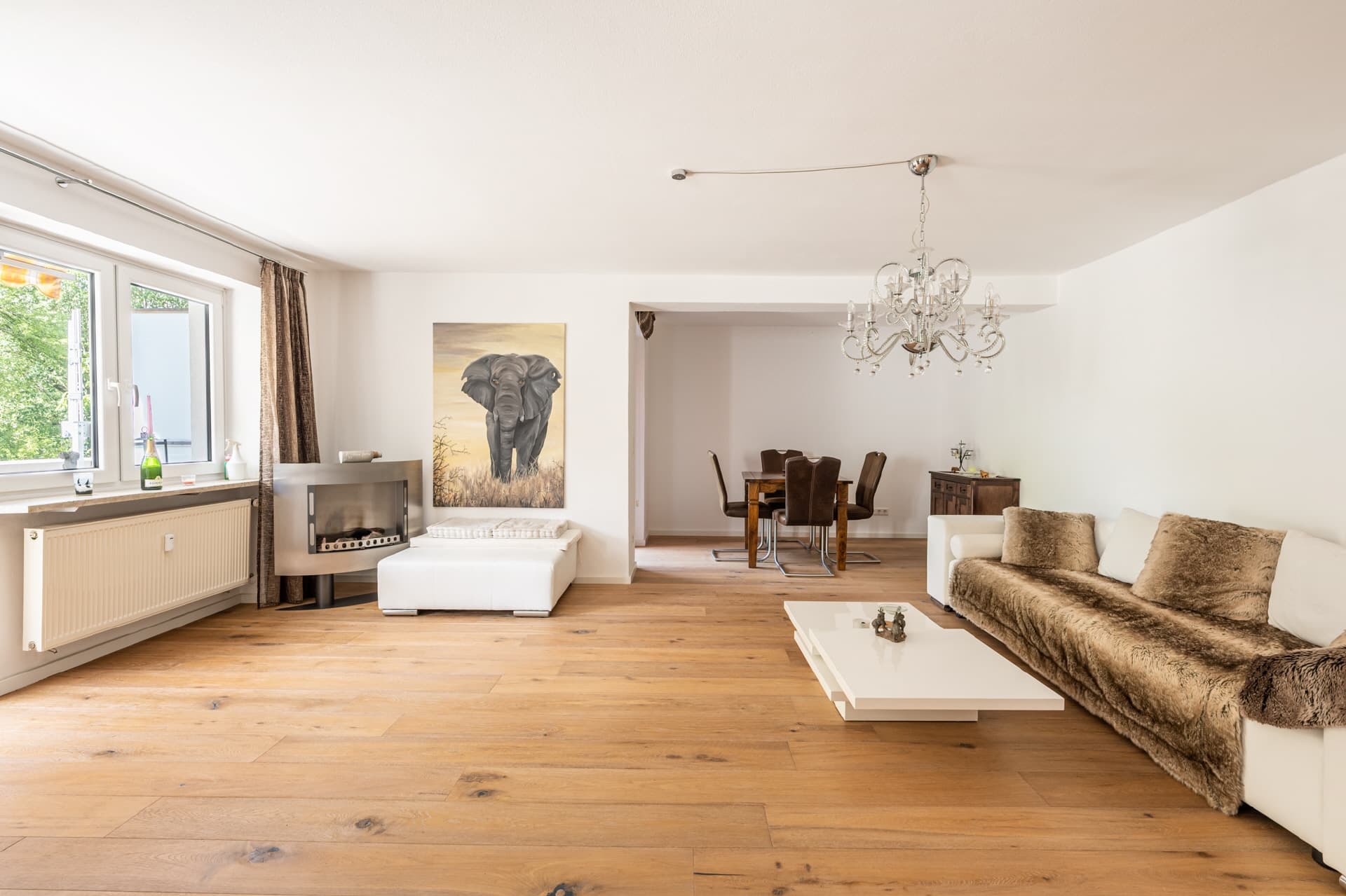 AIGNER - Stilvolles Wohnen in Bestlage Laim: großzügige 3-Zimmer-Wohnung mit besonderem Flair