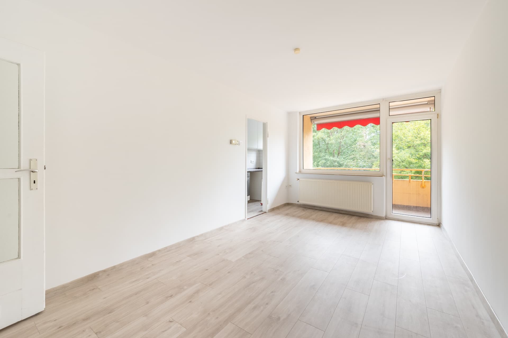 AIGNER - Im Herzen der Au: Charmante 3-Zimmer-Wohnung mit Blick ins Grüne