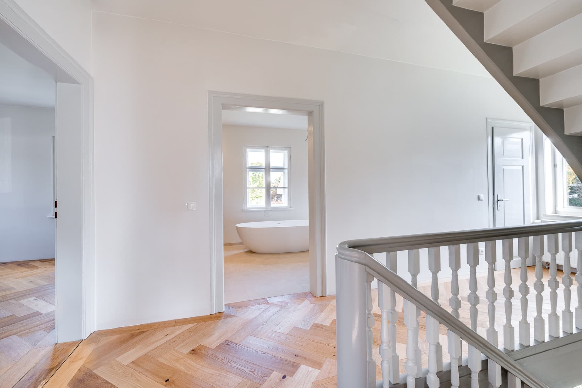 AIGNER - Sanierter Altbau in Starnberg-Percha