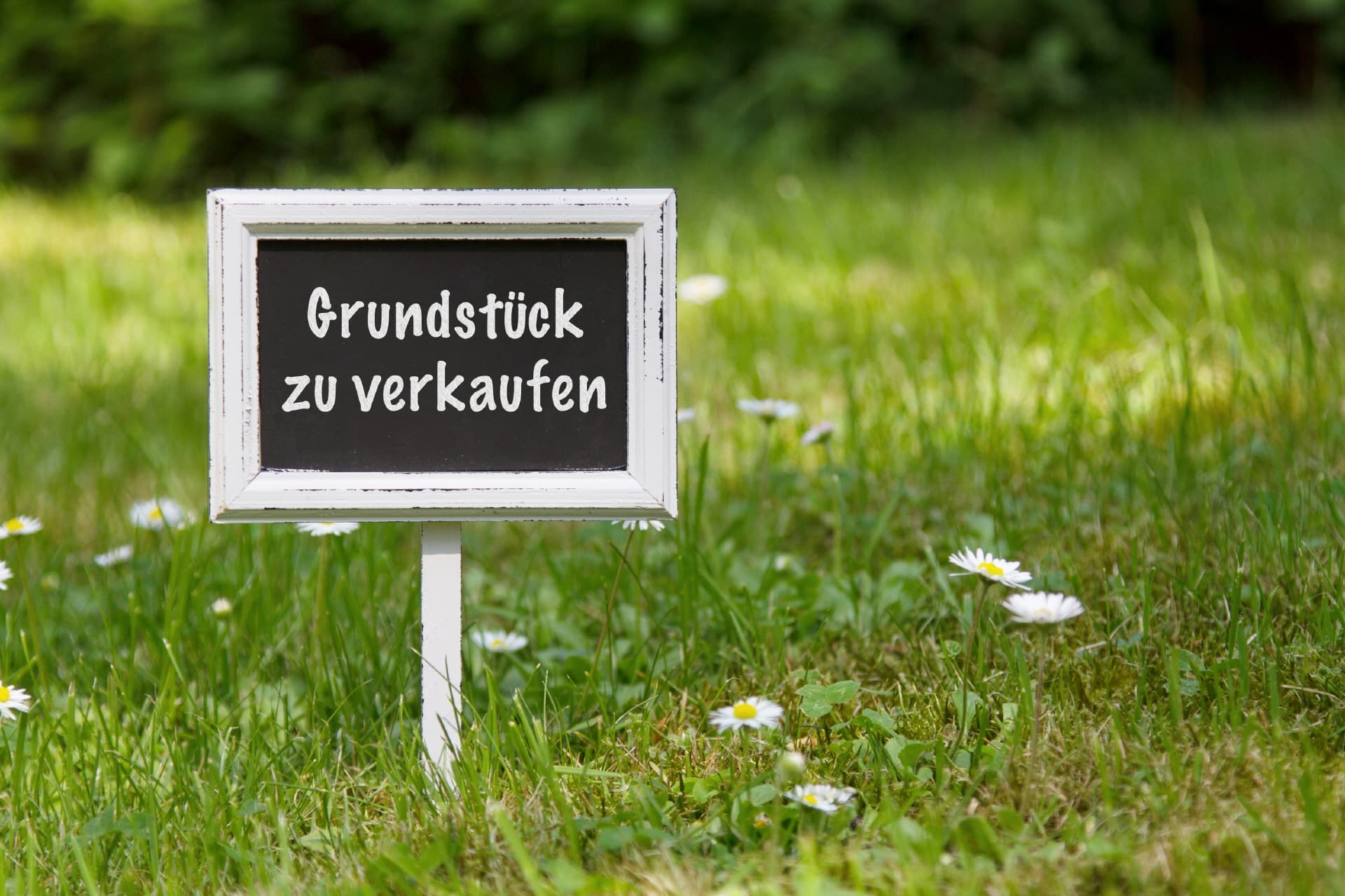AIGNER: Baugrundstück mit Altbestand in bester Lage von Kirchdorf!!