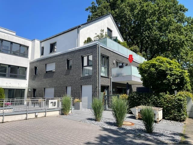 Moderne 2-Zimmer-ETW 1.OG mit Tiefgarage, Fahrstuhl und schönem Balkon in 33330 Gütersloh