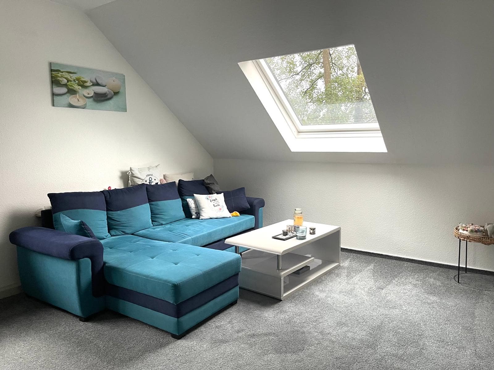 Helle und gemütliche Single DG-Wohnung mit großem Balkon in ruhiger Lage von Gütersloh