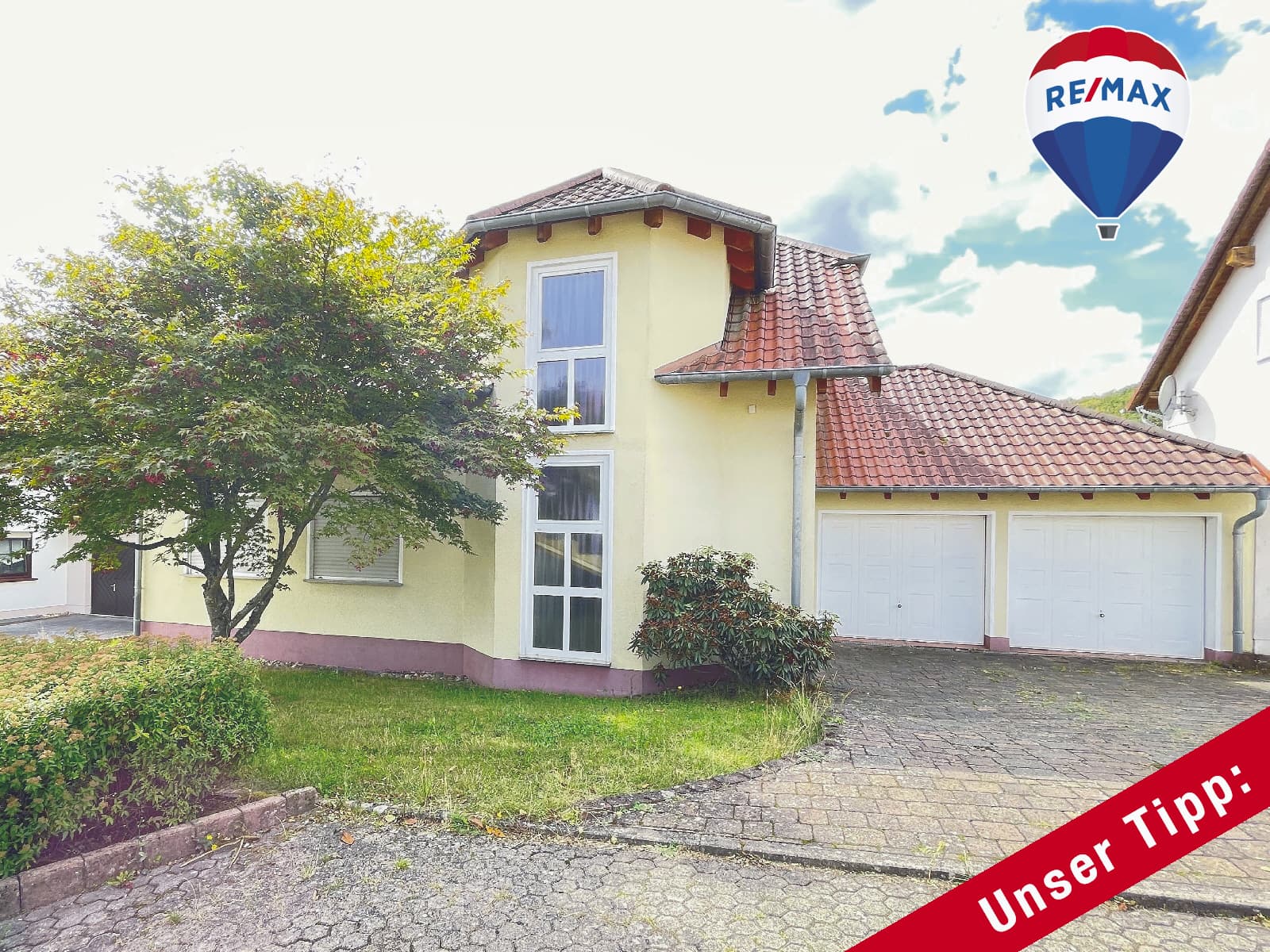 Außergewöhnliches Einfamilienhaus mit 1.009 m² Grundstück, Sonneterrasse, Doppelgarage in Namborn !!